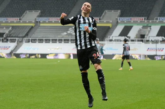 Miguel Almiron đang thi đấu cho câu lạc bộ Newcastle United